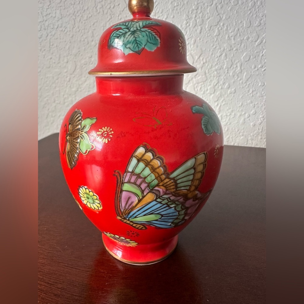Vintage Red Japanese Ginger Jar With Lid Handpainted Butterfly & Floral Pattern